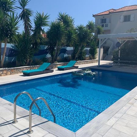 Chiqui Luxury Apartments Алонисос Экстерьер фото